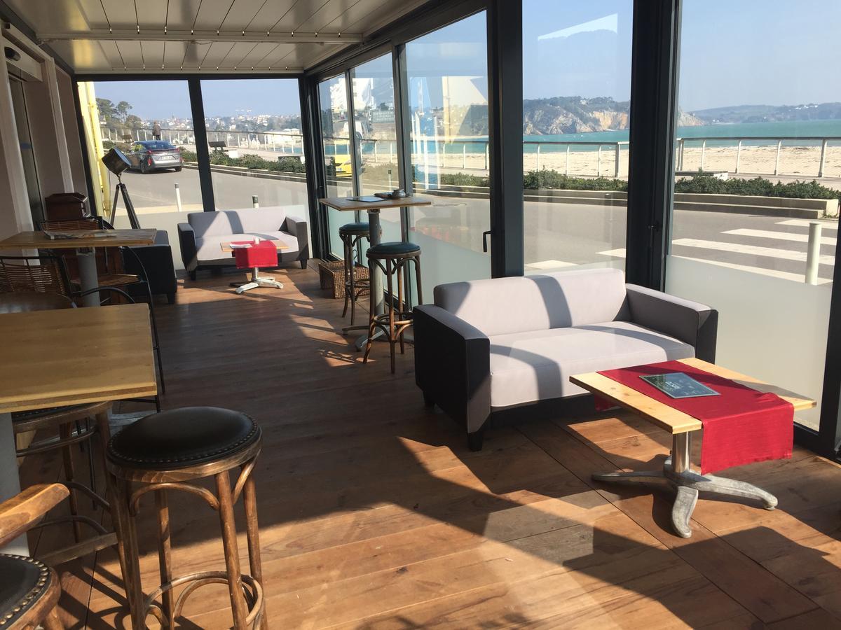 & Restaurant De La 2*